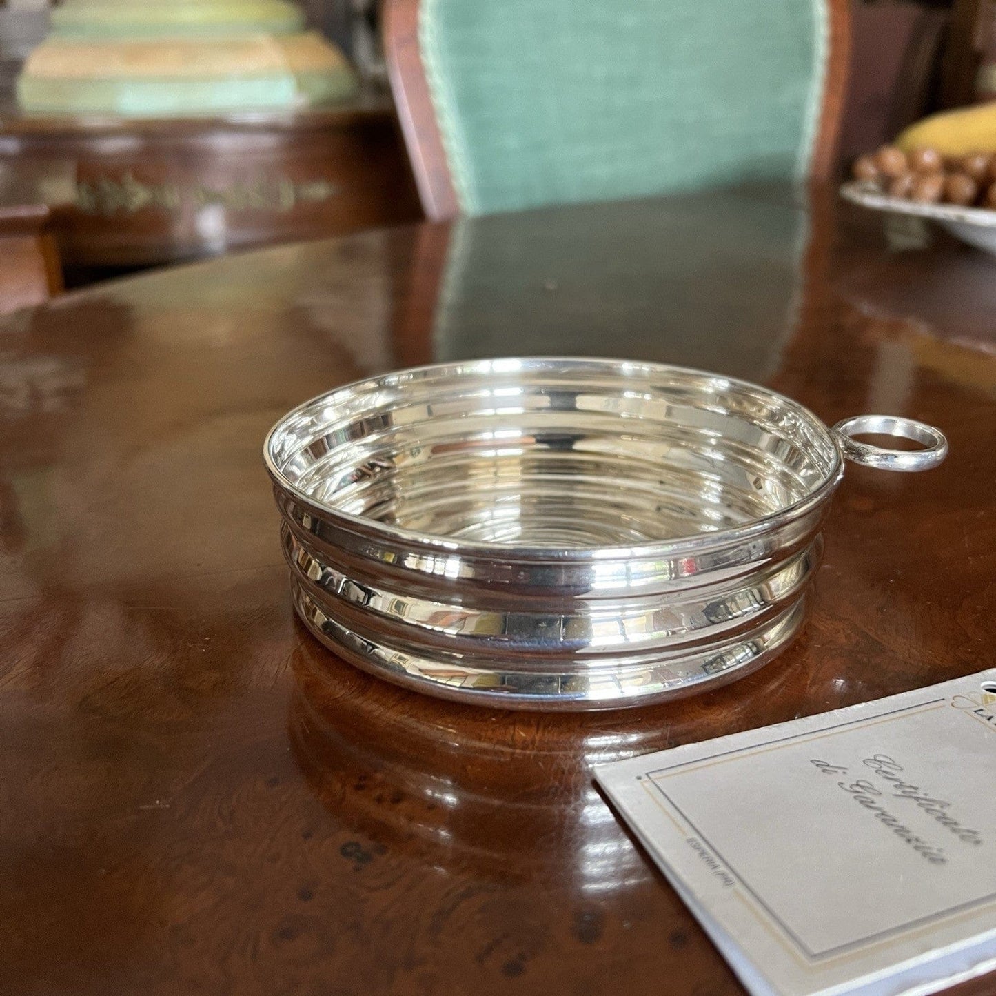 Sottobottiglia da tavola in argento sheffield silver plated con porta tappo Categoria  Sheffield & Argento