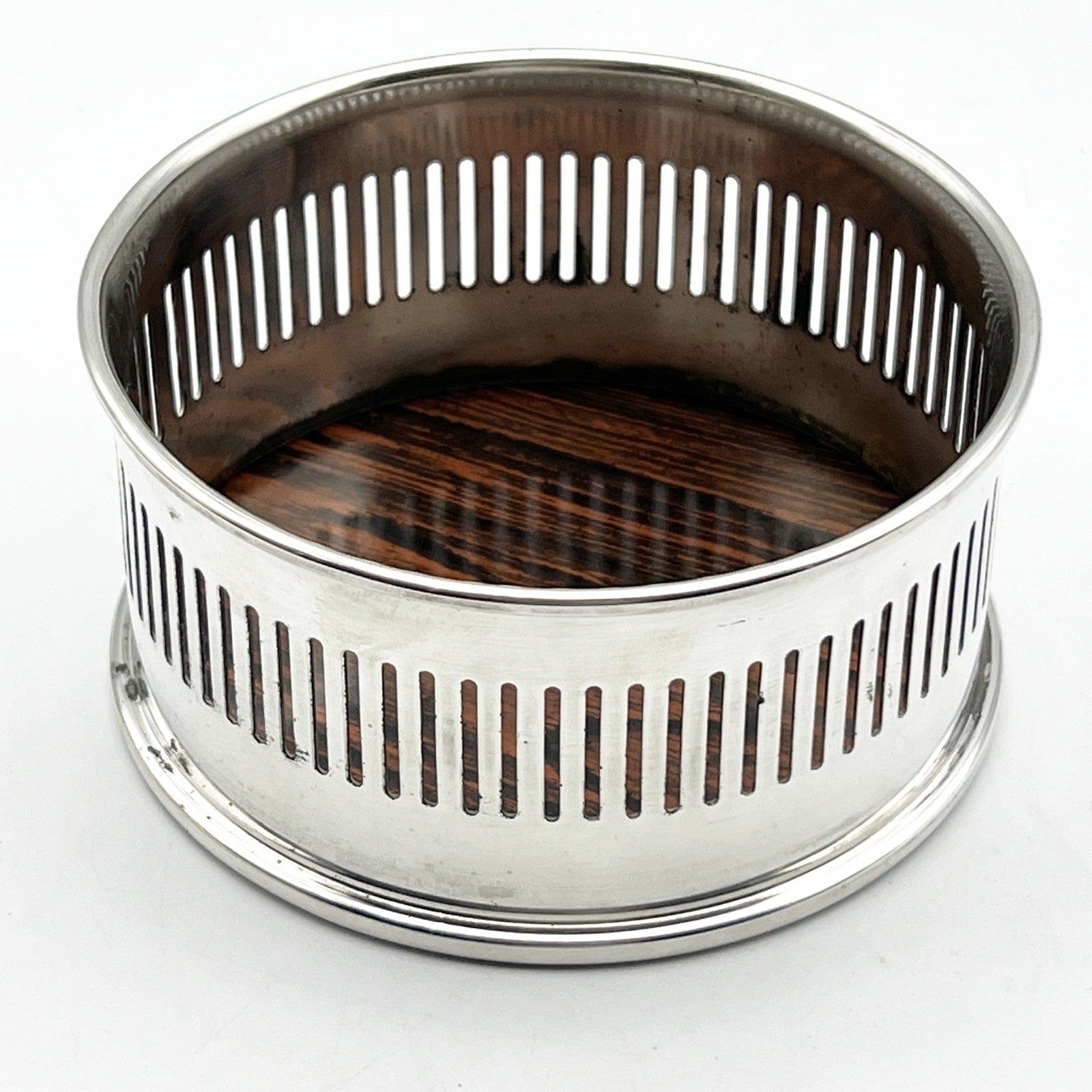 Sottobottiglia da tavola in argento sheffield silver plated vintage stile antico Categoria  Sheffield & Argento