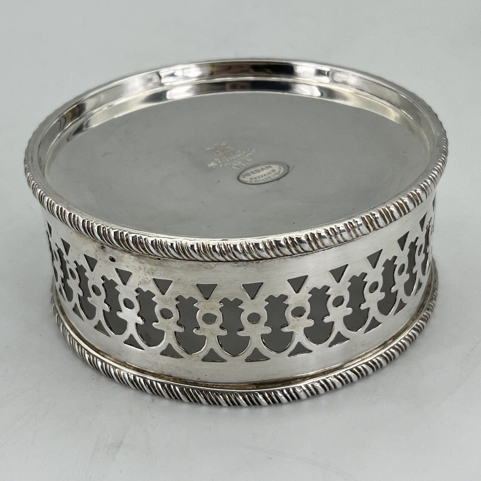 Sottobottiglia portabottiglie vino da tavola in argento sheffield stile antico X Categoria  Sheffield & Argento