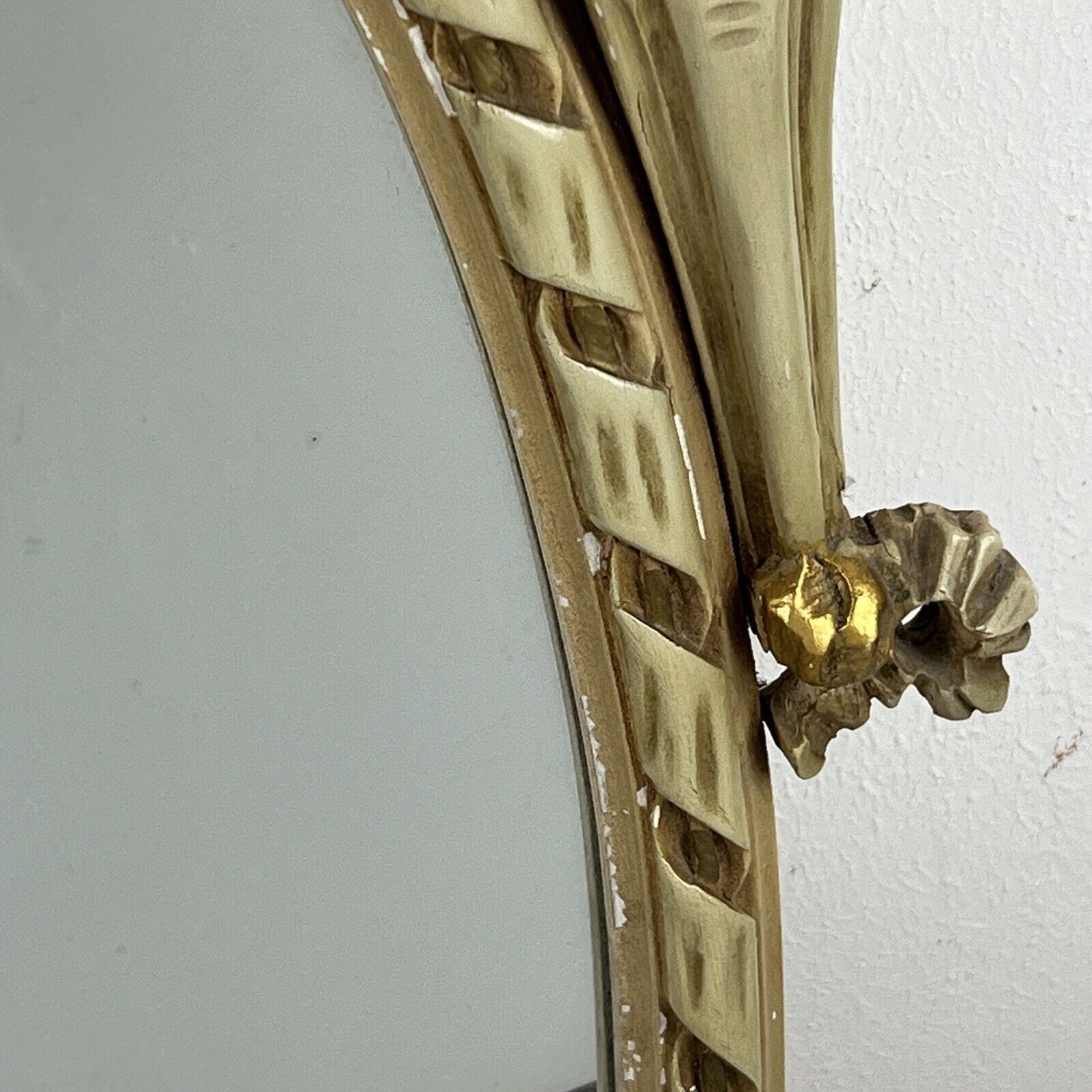 Specchio Armadietto Medicinale 40,6x61 Cm Da Incasso O Parete: Vintage Oro Con Ripiani In Metallo