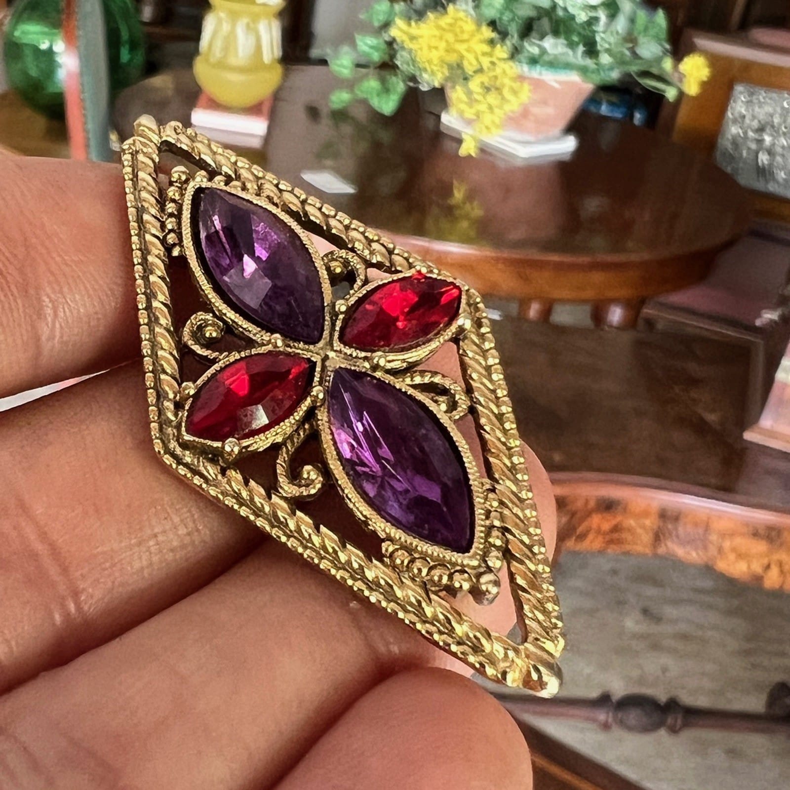 Spilla Elegante Inglese Vintage da donna stile antica Gioiello Oro Rosso Viola Categoria  Bigiotteria & Accessori