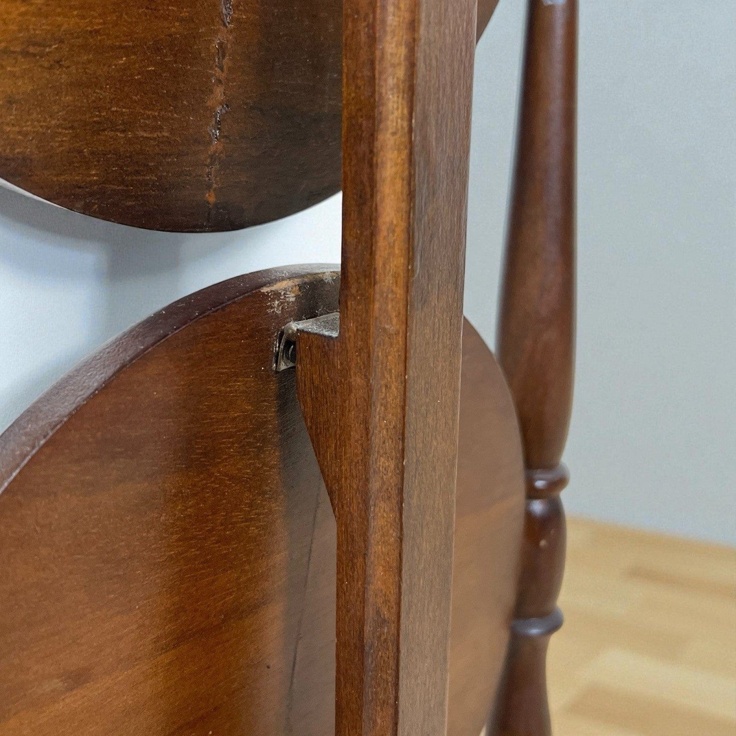 Tavolino antico a piu ripiani in legno etagere pieghevole porta dolci cake stand Categoria  Tavoli - tavolinetti