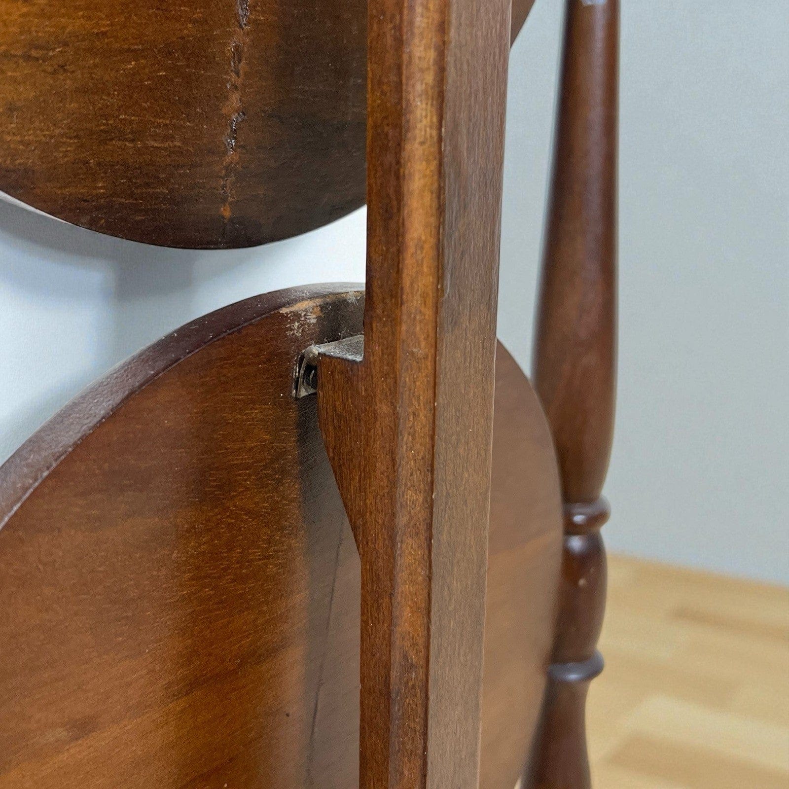 Tavolino antico a piu ripiani in legno etagere pieghevole porta dolci cake stand Categoria  Tavoli - tavolinetti