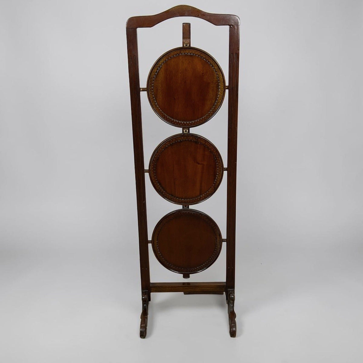 Tavolino antico a più ripiani in legno etagere pieghevole porta dolci cake stand Categoria  Tavoli - tavolinetti