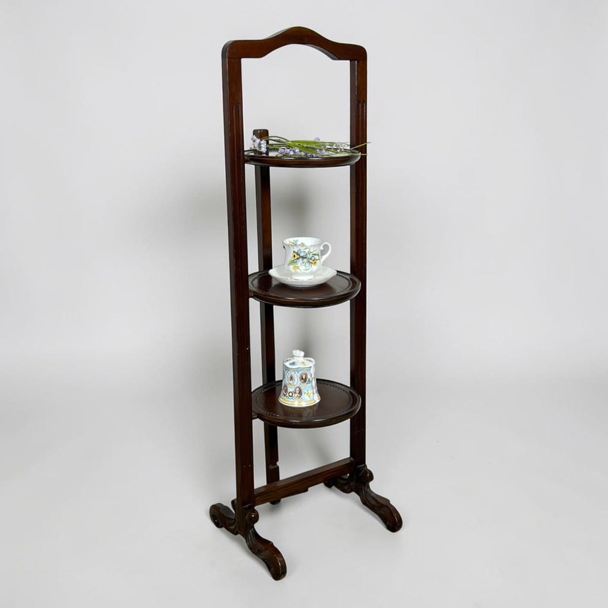 Tavolino antico a più ripiani in legno etagere pieghevole porta dolci cake stand Categoria  Tavoli - tavolinetti