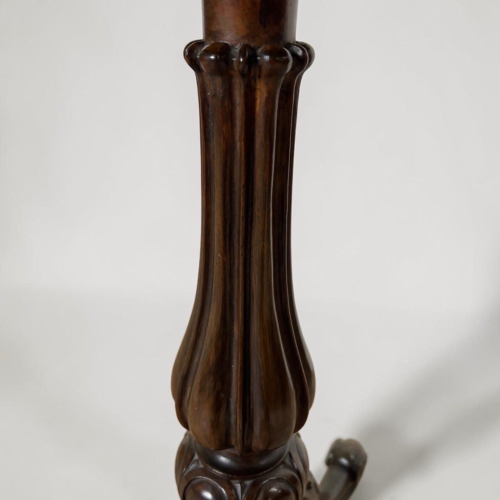 Tavolino antico rotondo tavolo in legno epoca '800 da per salotto porta telefono Categoria  Tavoli - tavolinetti