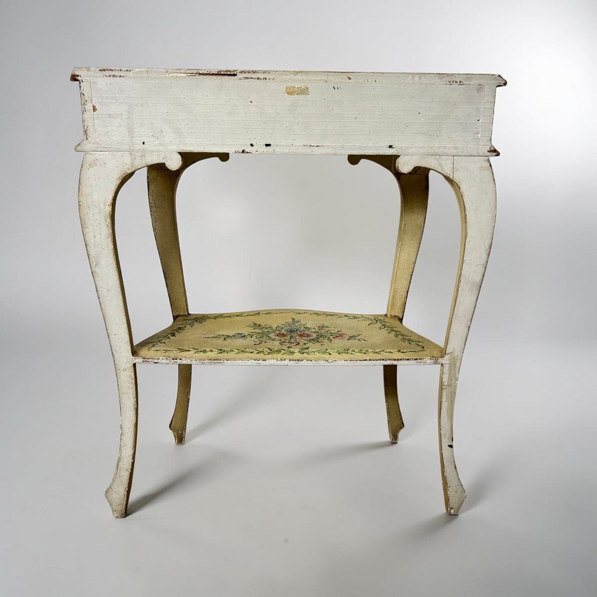Tavolino con cassetti laccato comodino dipinto in stile veneziano mobile antico Categoria  Comò & Cassettiere