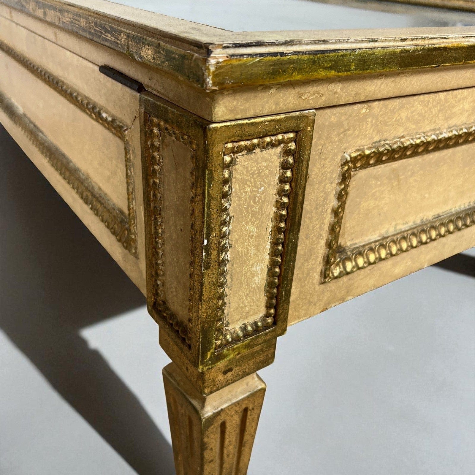 Tavolino da solotto vetro bacheca antico tavolo vetrina basso stile neoclassico Categoria  Tavoli - tavolinetti