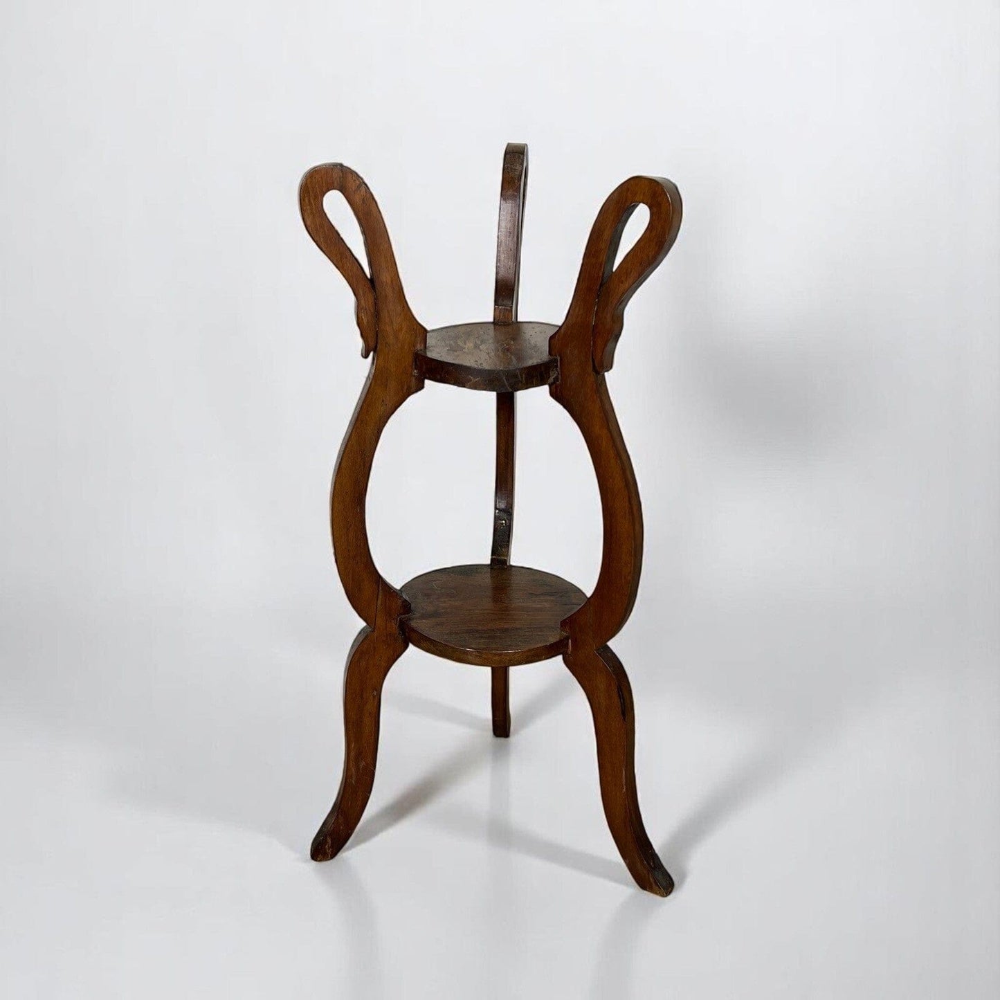 Tavolino portavaso antico a piu ripiani trespolo portapiante impero 800 in legno Categoria  Tavoli - tavolinetti