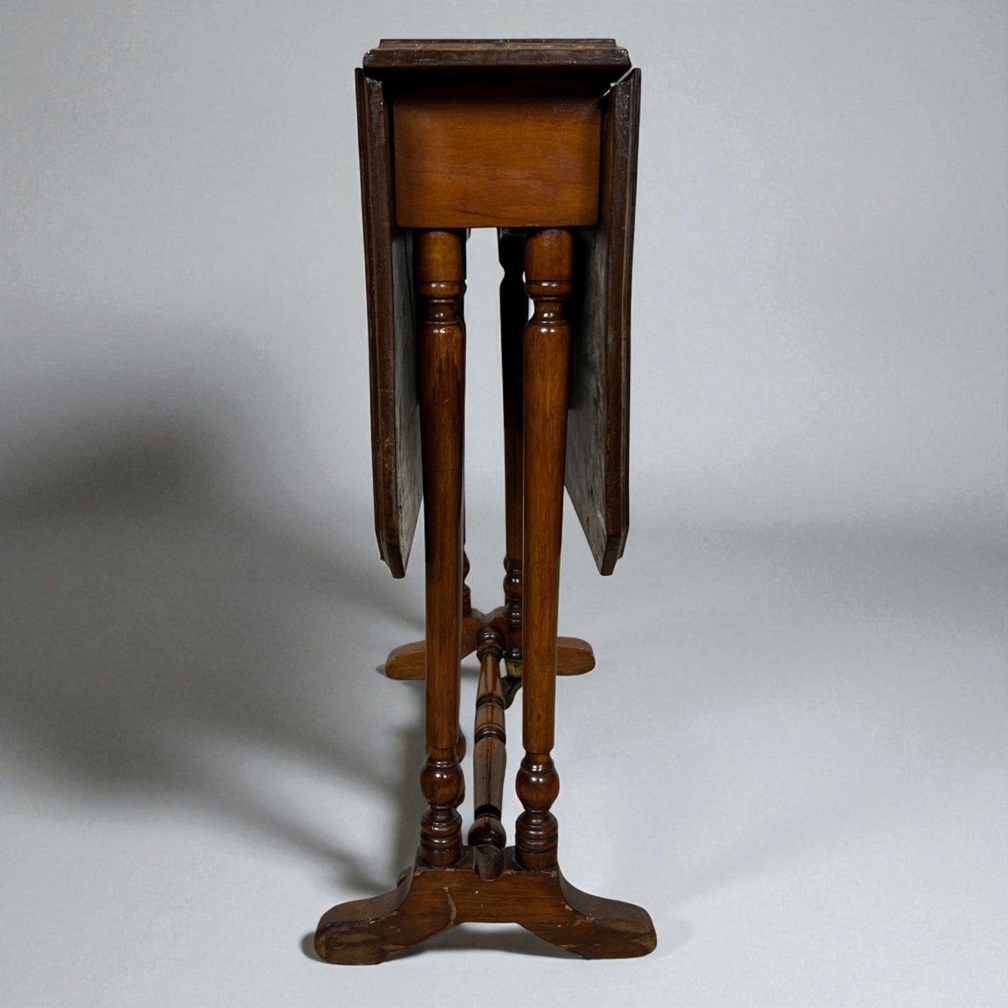 Tavolino tavolo antico a vela da salotto soggiorno per caffe in legno pieghevole Categoria  Tavoli - tavolinetti