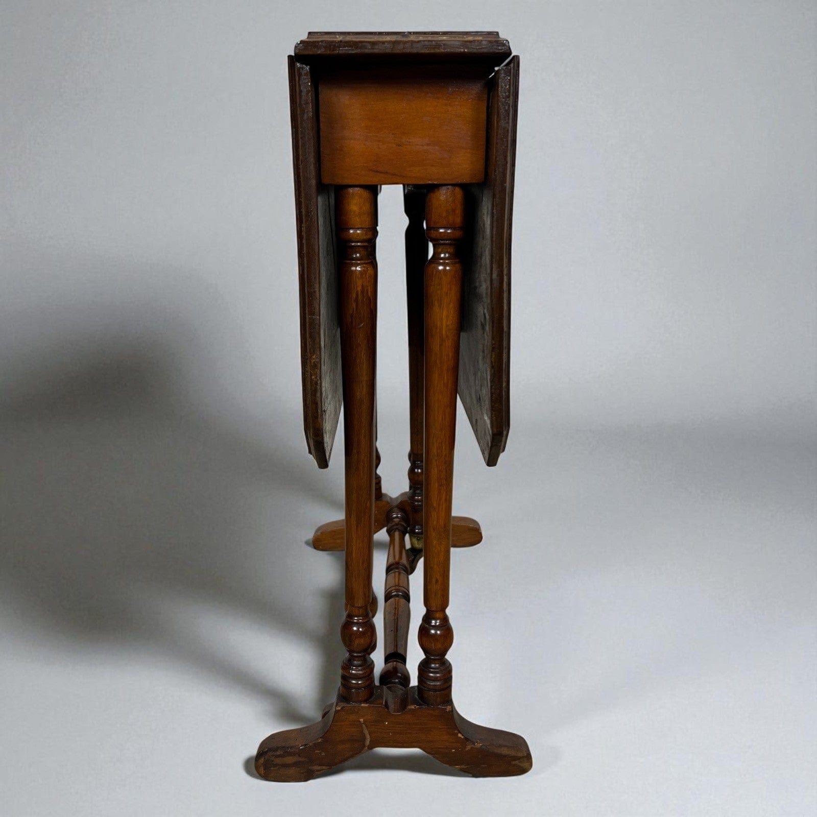 Tavolino tavolo antico a vela da salotto soggiorno per caffe in legno pieghevole Categoria  Tavoli - tavolinetti