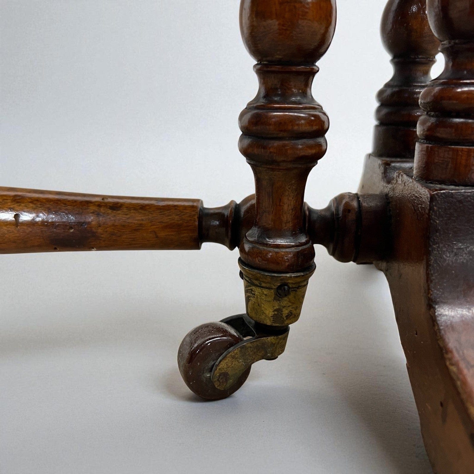 Tavolino tavolo antico a vela da salotto soggiorno per caffe in legno pieghevole Categoria  Tavoli - tavolinetti