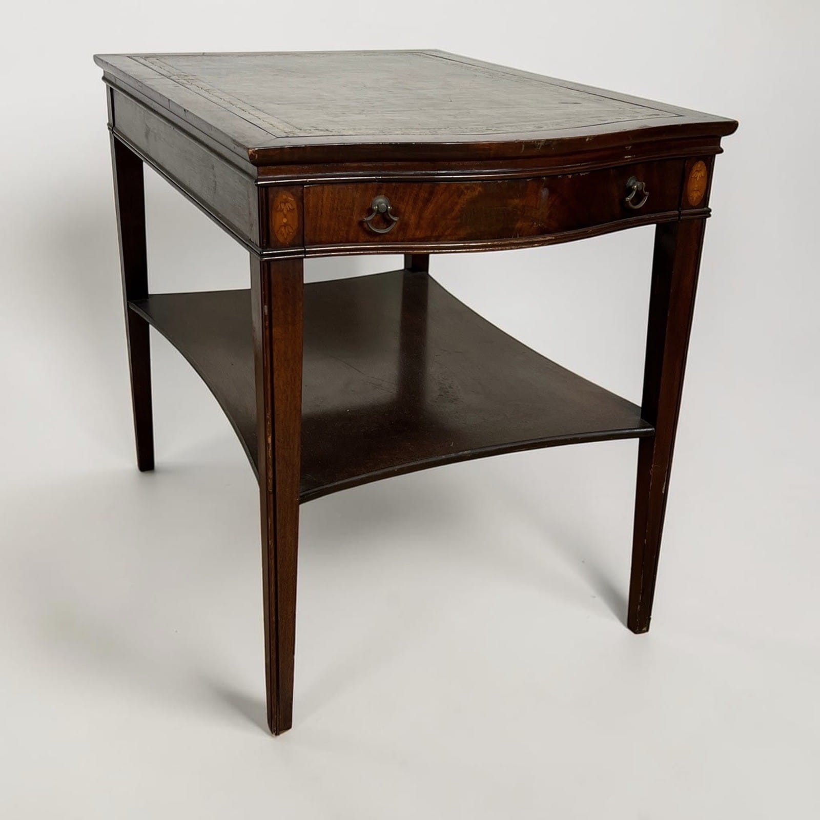 Tavolino tavolo antico da salotto basso in legno piano pelle per ufficio Regency Categoria  Tavoli - tavolinetti