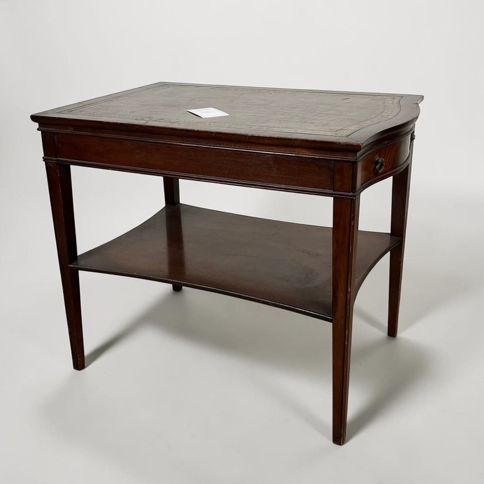 Tavolino tavolo antico da salotto basso in legno piano pelle per ufficio Regency Categoria  Tavoli - tavolinetti