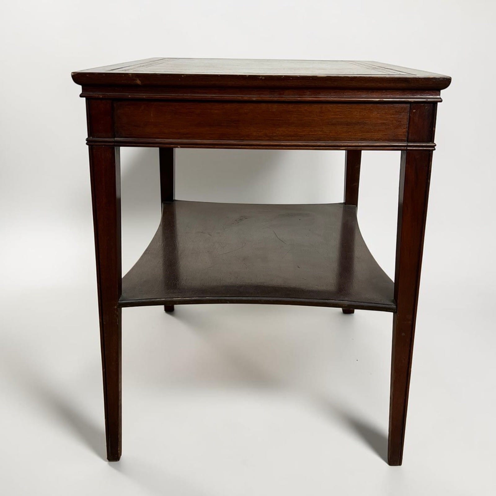 Tavolino tavolo antico da salotto basso in legno piano pelle per ufficio Regency Categoria  Tavoli - tavolinetti
