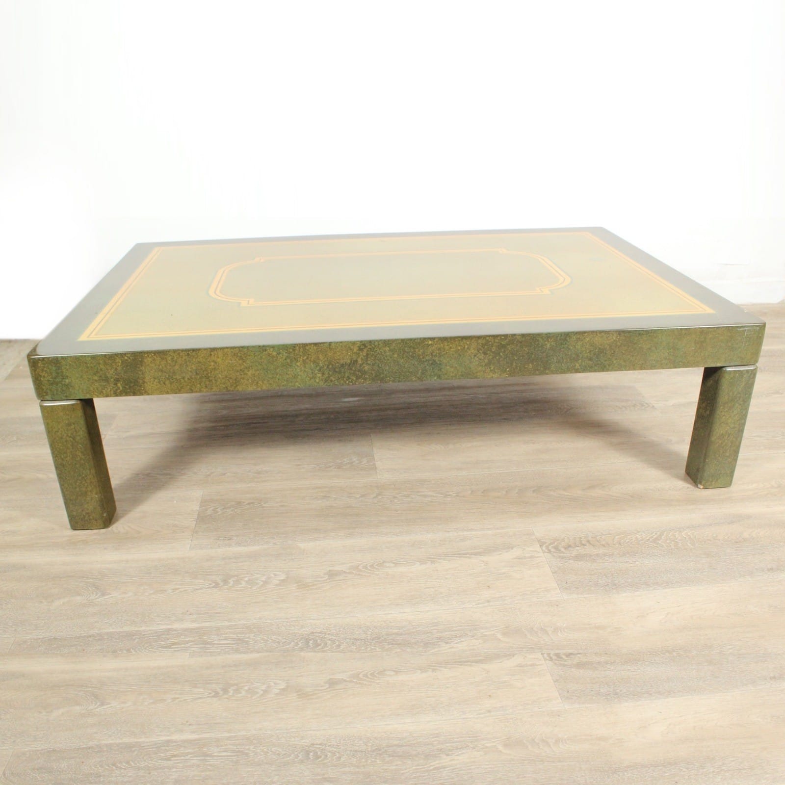 Tavolino tavolo da salotto basso vintage di modernariato anni 70 space age verde Categoria  Tavoli - tavolinetti