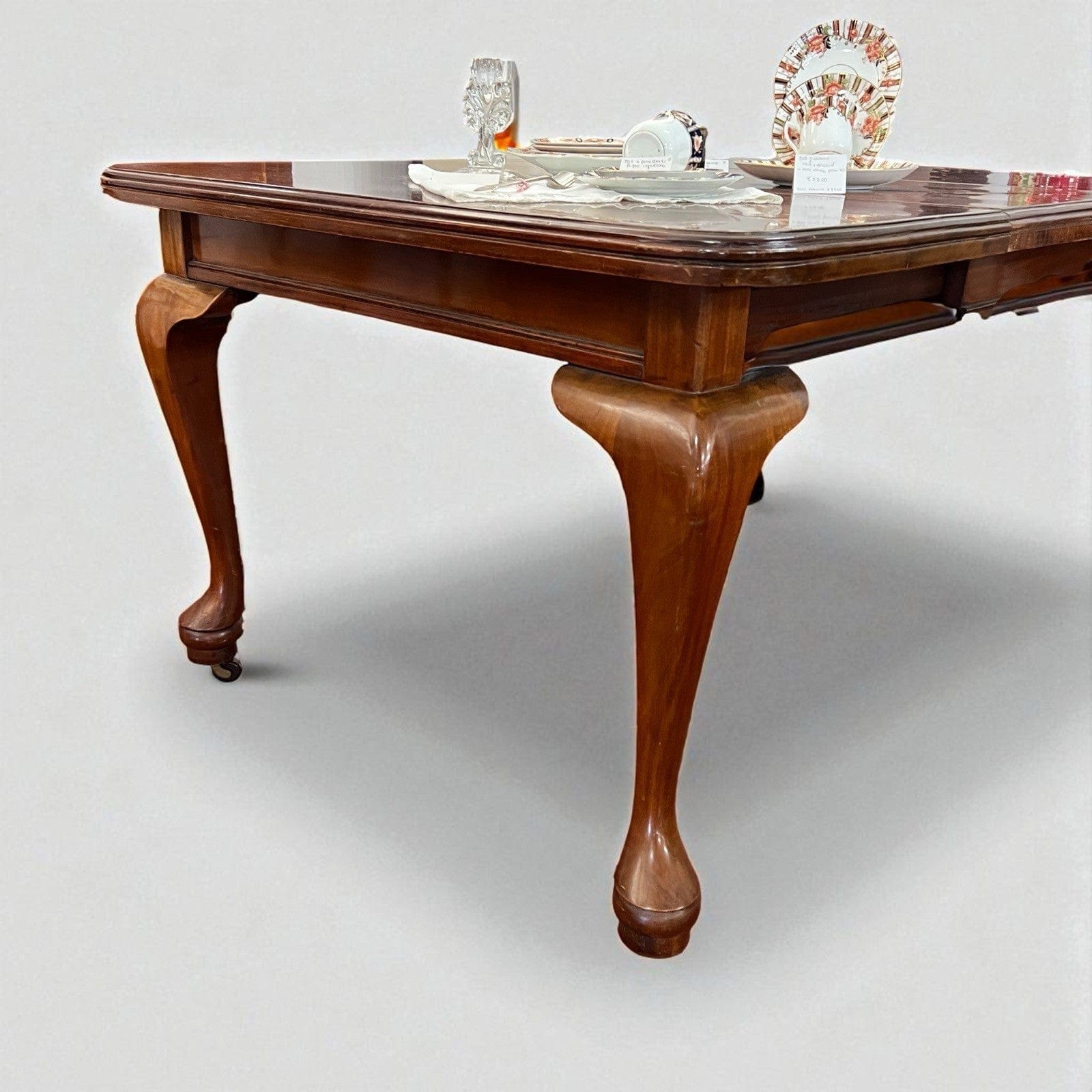 Tavolo antico allungabile in legno di mogano da pranzo d'epoca stile Queen Anne Categoria  Tavoli - tavolinetti