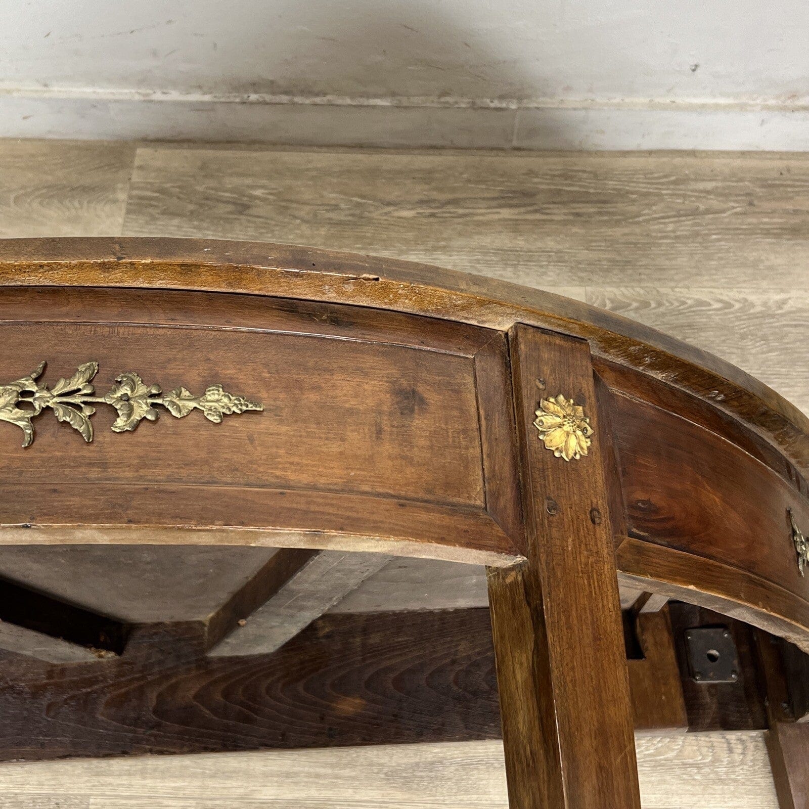 Tavolo consolle da ingresso Mezzaluna antico '800  tavolino stile Luigi XVI Categoria  Tavoli - tavolinetti