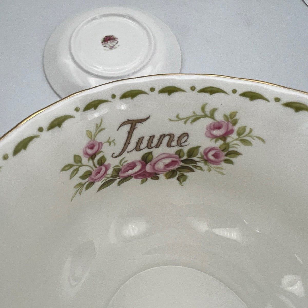 Tazza da Colazione Cappuccino Royal Albert Tazzone con mese Giugno breakfast cup Categoria  Servizio tazze - Tazze