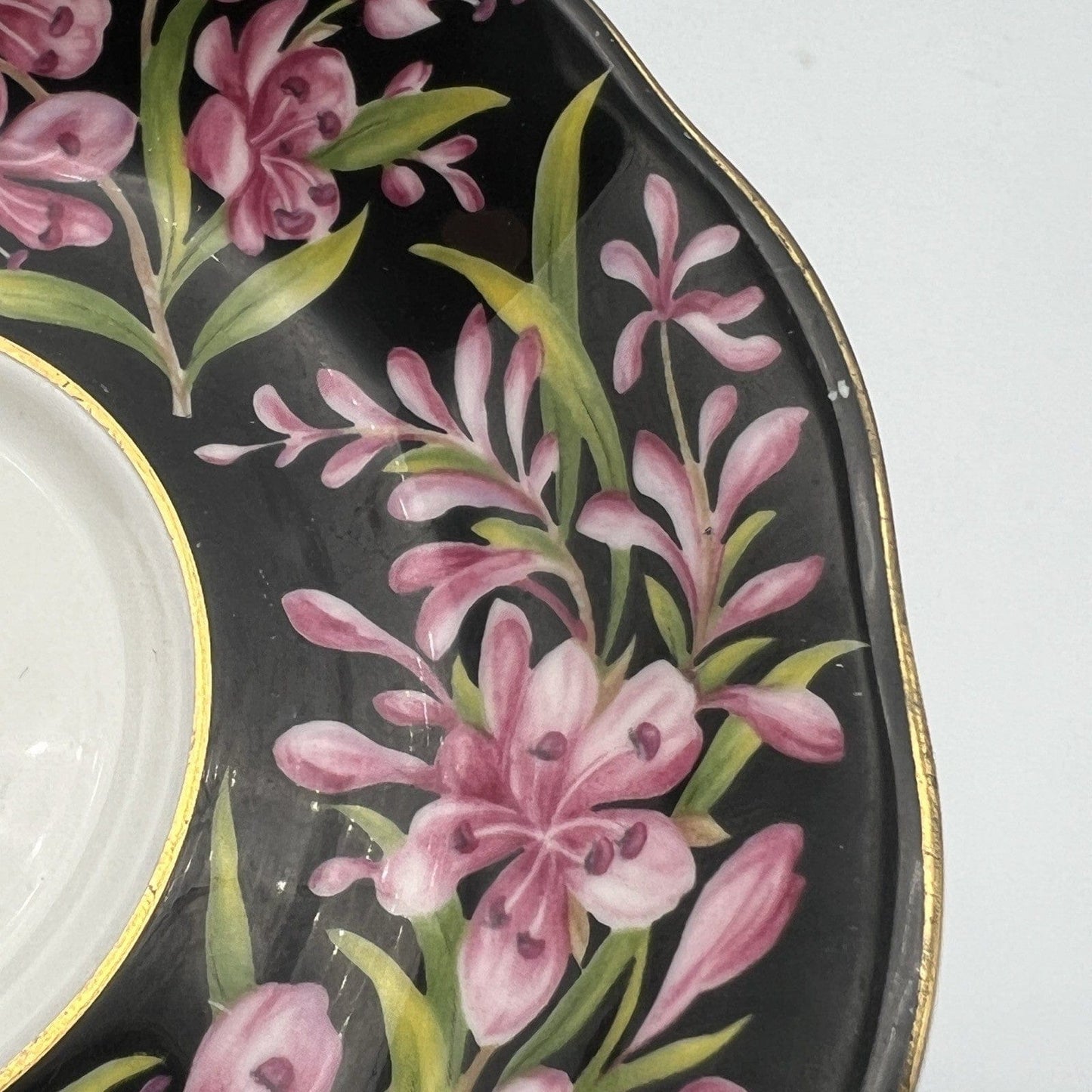 Tazza da tè The in porcellana nera Royal Albert Provincial Flowers Fireweed 900 Categoria  Servizio tazze - Tazze