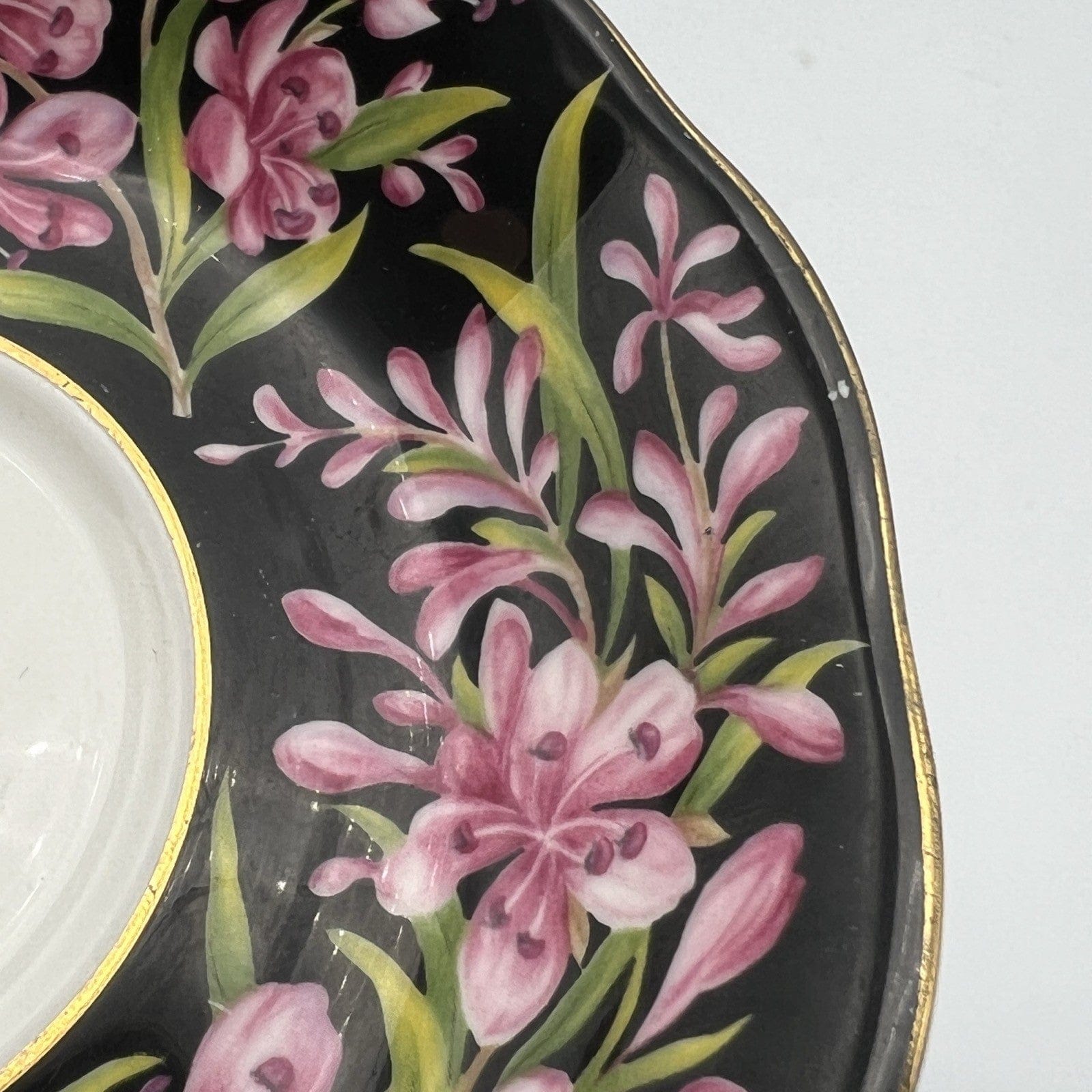 Tazza da tè The in porcellana nera Royal Albert Provincial Flowers Fireweed 900 Categoria  Servizio tazze - Tazze