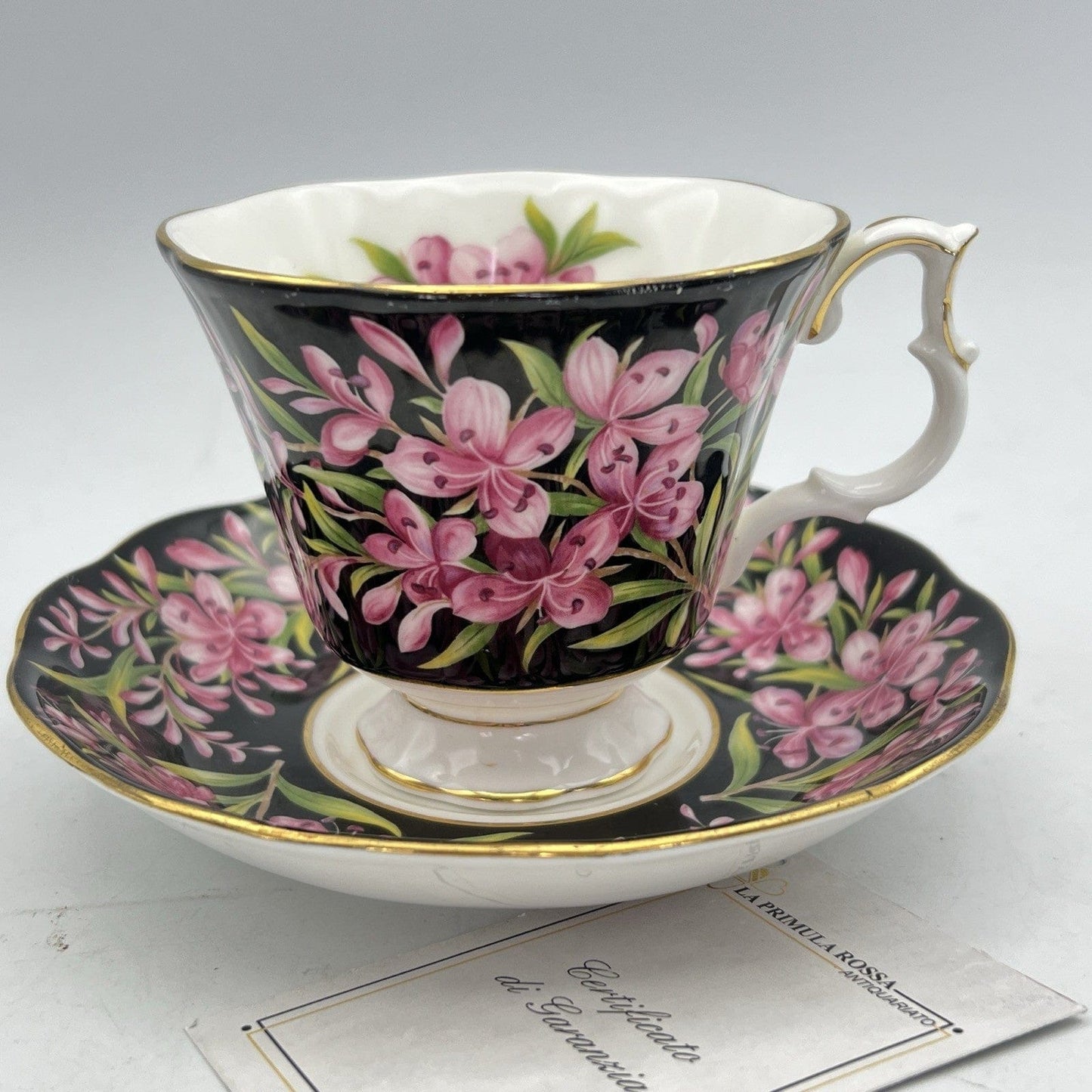 Tazza da tè The in porcellana nera Royal Albert Provincial Flowers Fireweed 900 Categoria  Servizio tazze - Tazze