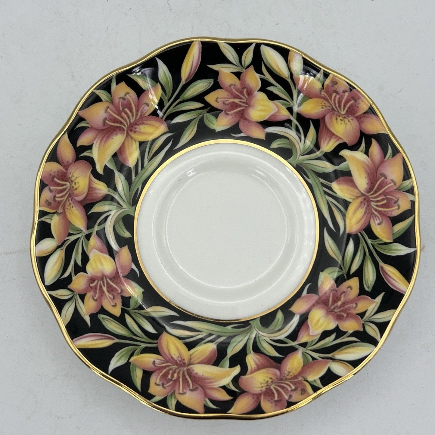 Tazza da tè The in porcellana Nera Royal Albert Provincial Flowers Prairie Lily Categoria  Servizio tazze - Tazze