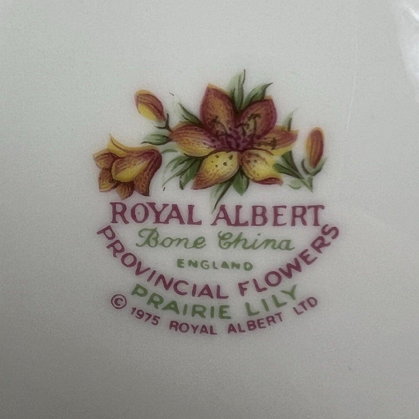 Tazza da tè The in porcellana Nera Royal Albert Provincial Flowers Prairie Lily Categoria  Servizio tazze - Tazze