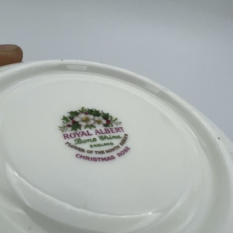 Tazza da tè The in porcellana Royal Albert con mese tazzina inglese DICEMBRE 900 Categoria  Ceramiche e Porcellane