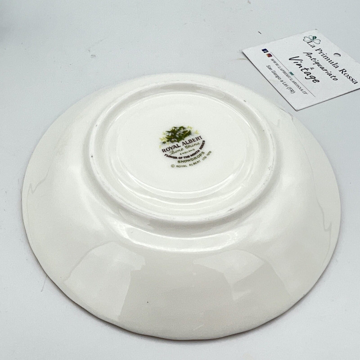 Tazza da tè The in porcellana Royal Albert con mese tazzina inglese GENNAIO 900 Categoria  Servizio tazze - Tazze