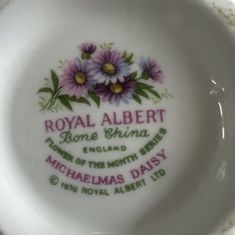 Tazza da tè The in porcellana Royal Albert con mese tazzina inglese SETTEMBRE 70 Categoria  Servizio tazze - Tazze