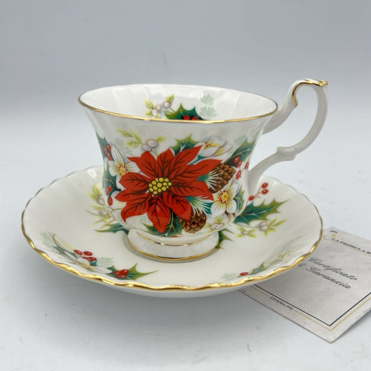 Tazza da tè The in porcellana Royal Albert tazzina inglese Poinsettia Natale '70 Categoria  Servizio tazze - Tazze