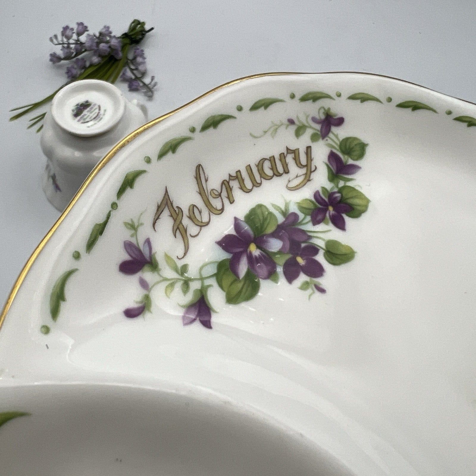 Tazza da tè The tennis in porcellana Royal Albert con mese inglese FEBBRAIO 1970 Categoria  Servizio tazze - Tazze