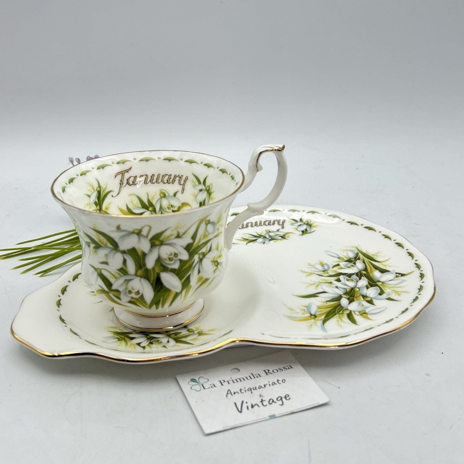 Tazza da tè The tennis in porcellana Royal Albert con mese inglese GENNAIO 1970 Categoria  Servizio tazze - Tazze