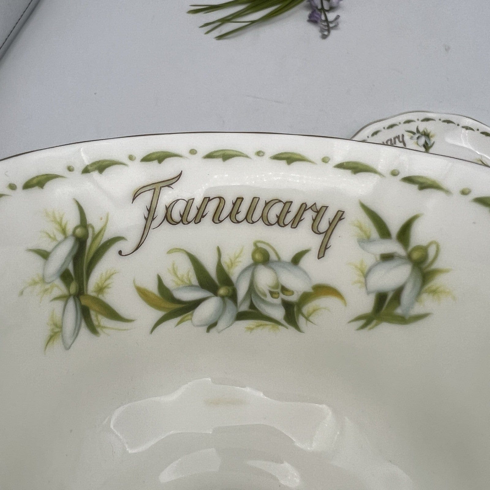 Tazza da tè The tennis in porcellana Royal Albert con mese inglese GENNAIO 1970 Categoria  Servizio tazze - Tazze