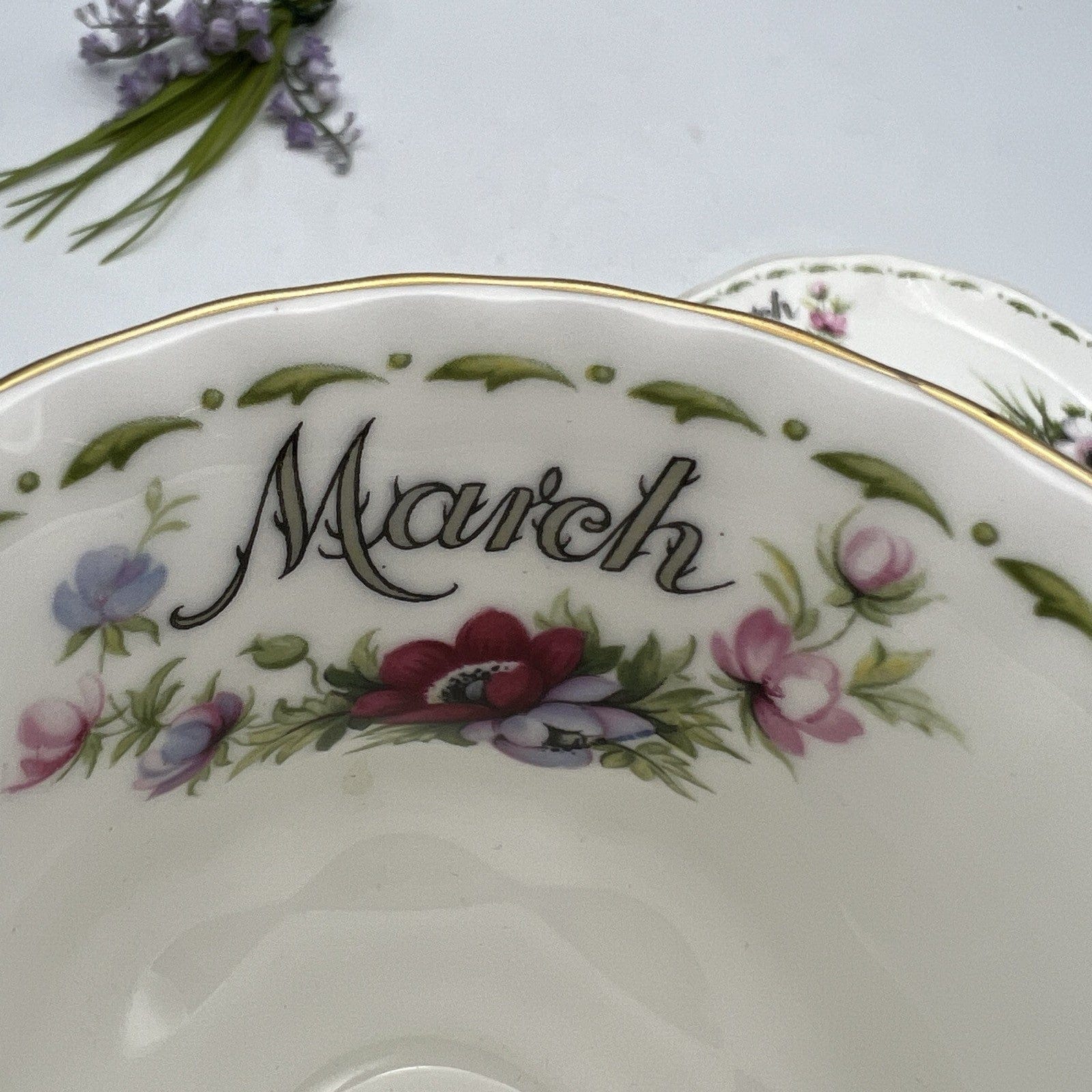 Tazza da tè The tennis in porcellana Royal Albert con mese inglese MARZO 1970 Categoria  Servizio tazze - Tazze