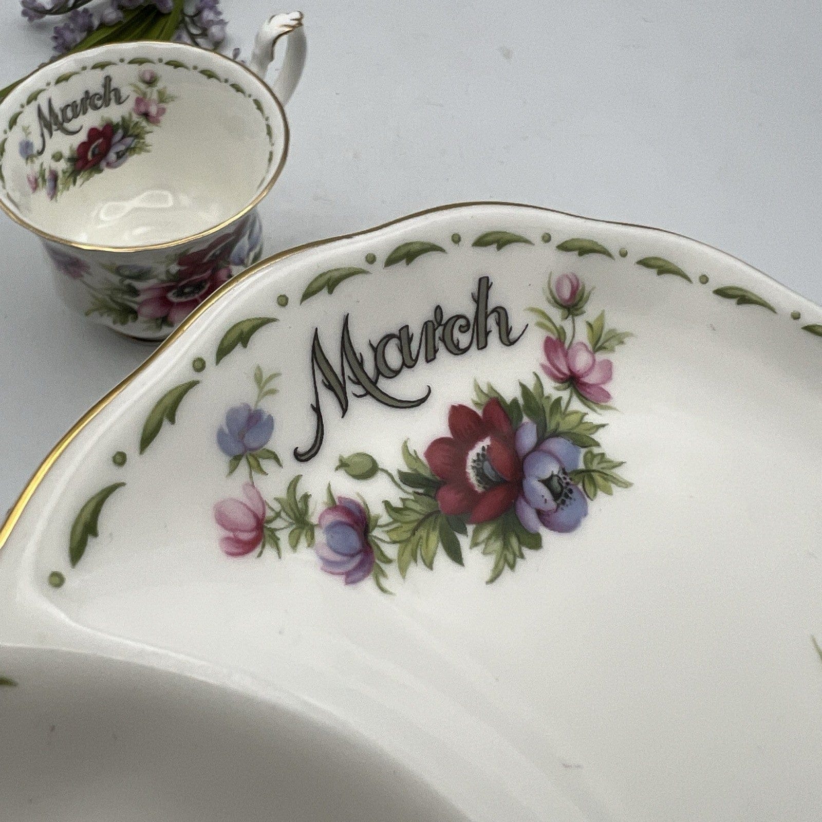 Tazza da tè The tennis in porcellana Royal Albert con mese inglese MARZO 1970 Categoria  Servizio tazze - Tazze