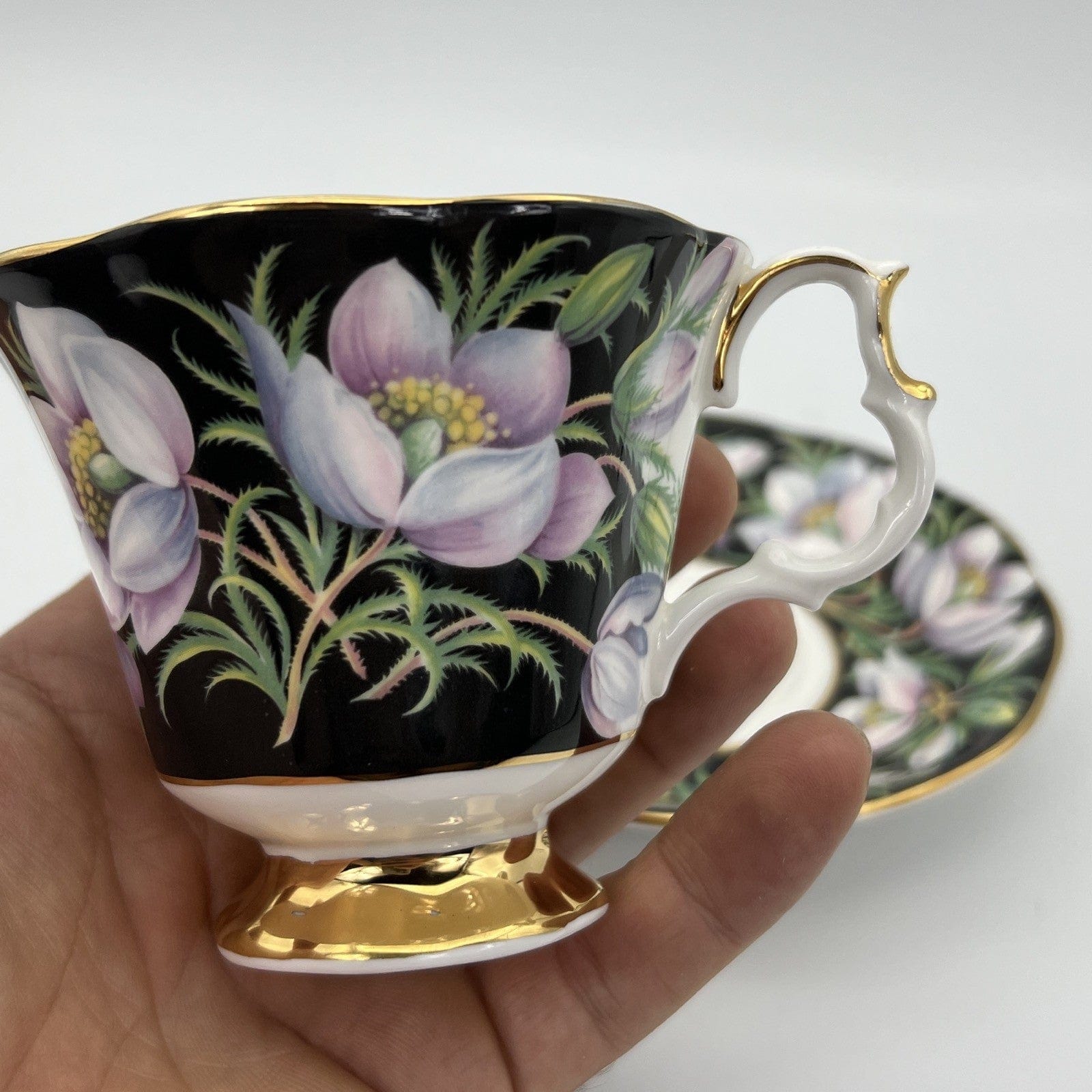 Tazza da The in porcellana Royal Albert Provincial Flowers Fiori Prairie Crocus Categoria  Servizio tazze - Tazze