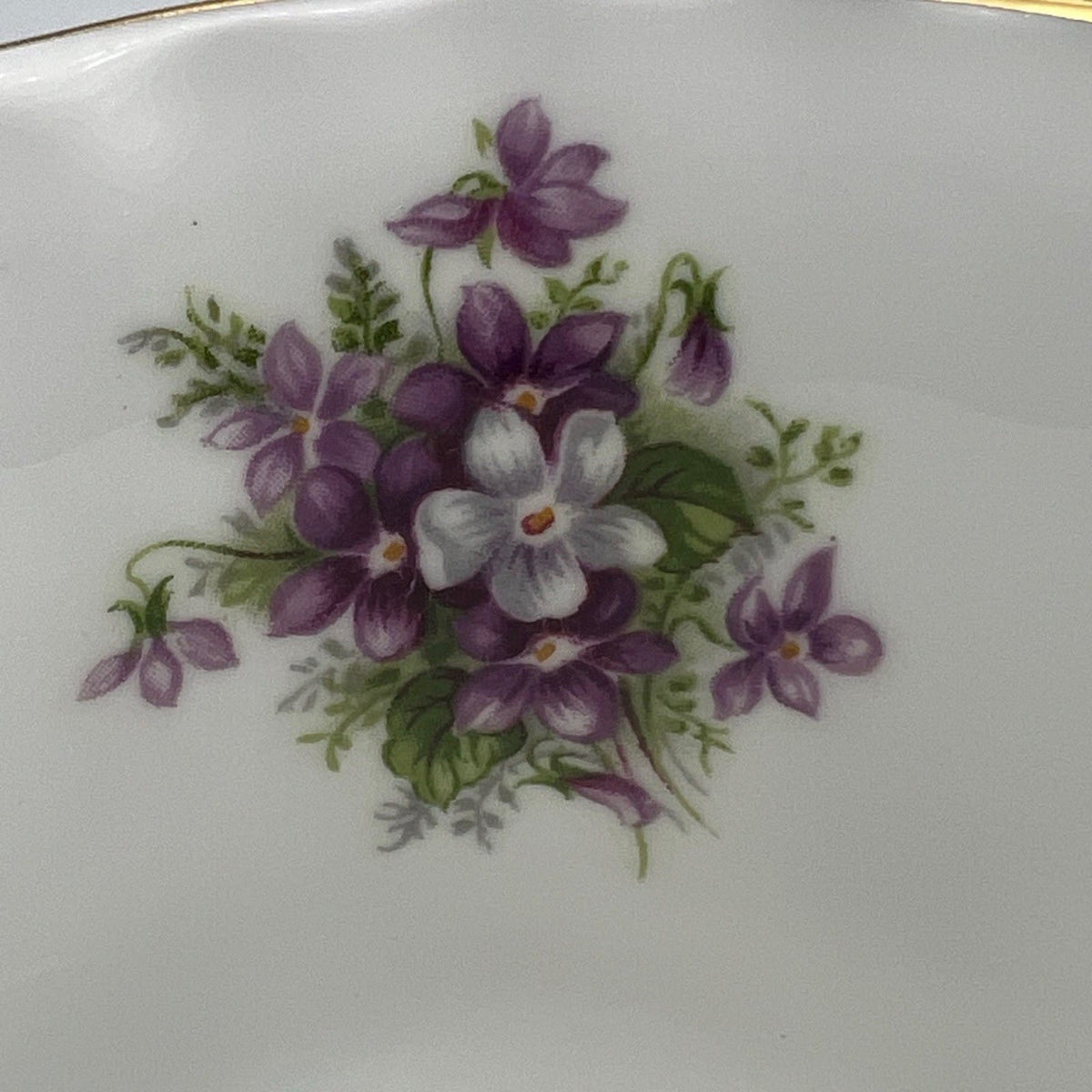 Tazza da the in porcellana Royal Albert tazzina inglese Violette Sweet Violets Categoria  Servizio tazze - Tazze