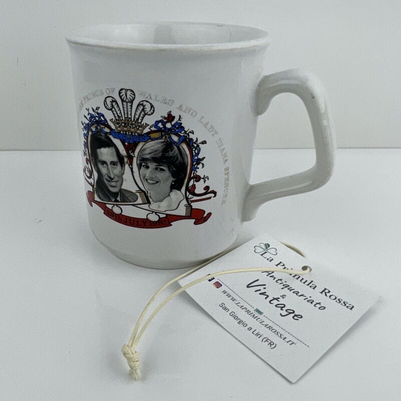 Tazza Mug Inglese Matrimonio Principe Carlo Lady Diana Casa Reale Vintage 1981 Categoria  Ceramiche e Porcellane