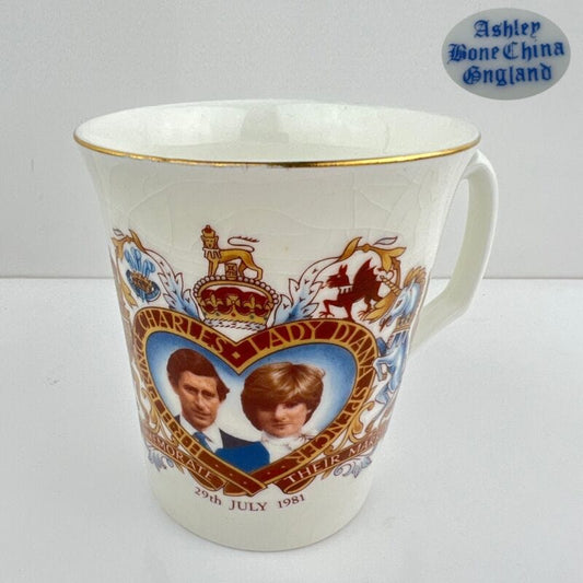Tazza Vintage Mug Inglese Matrimonio Principe Carlo Lady Diana Casa Reale Ahsley Categoria  Ceramiche e Porcellane