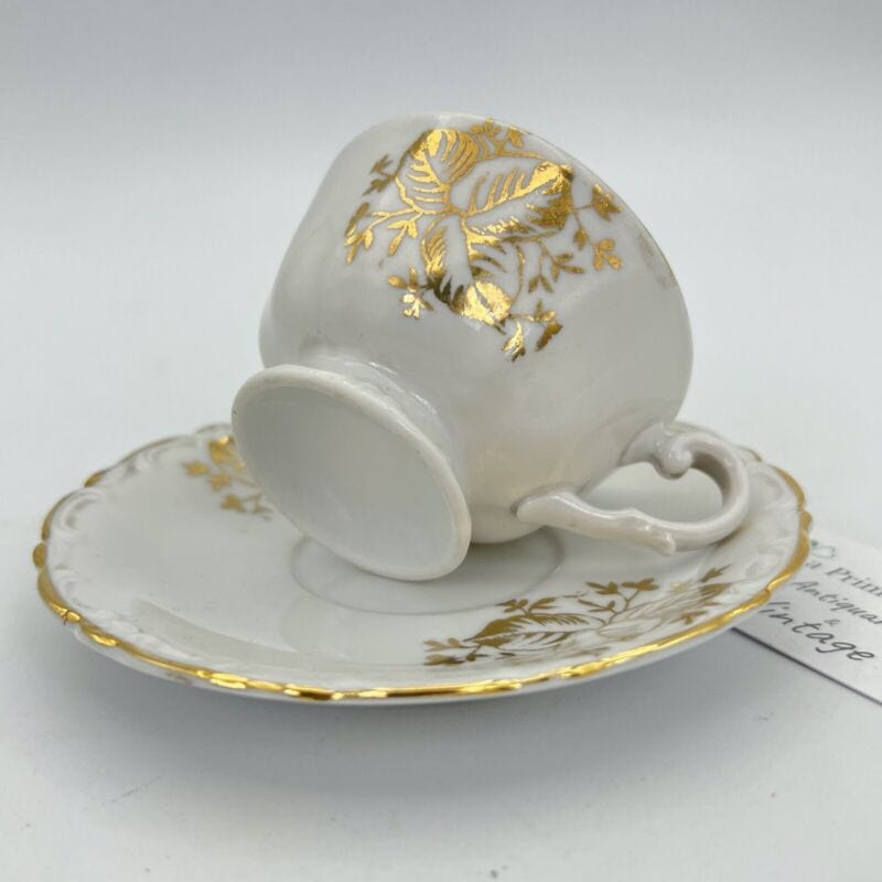Tazzina da caffe' antica bavaria in porcellana Bianca vintage tazza oro anni 60 Categoria  Servizio tazze - Tazze