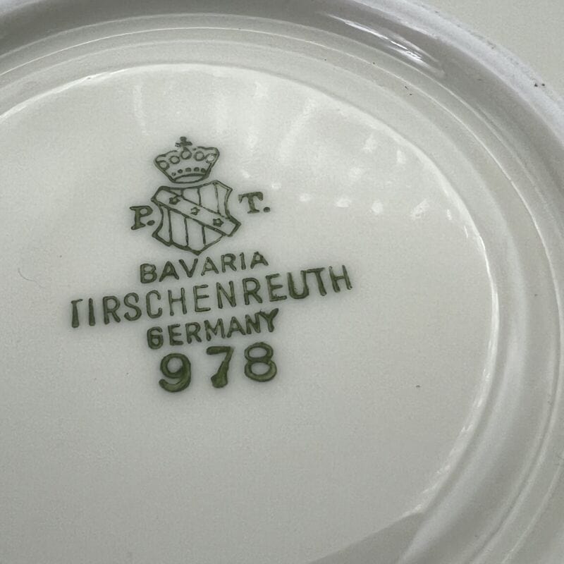 Tazzina da per caffe antica in porcellana Bavaria tazza a fiori e oro anni 40 Categoria  Servizio tazze - Tazze