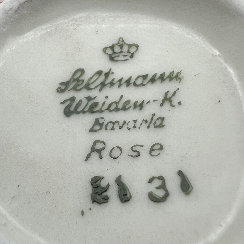 Tazzina da per caffe antica in porcellana Bavaria tazza a fiori oro anni 40 Rose Categoria  Servizio tazze - Tazze