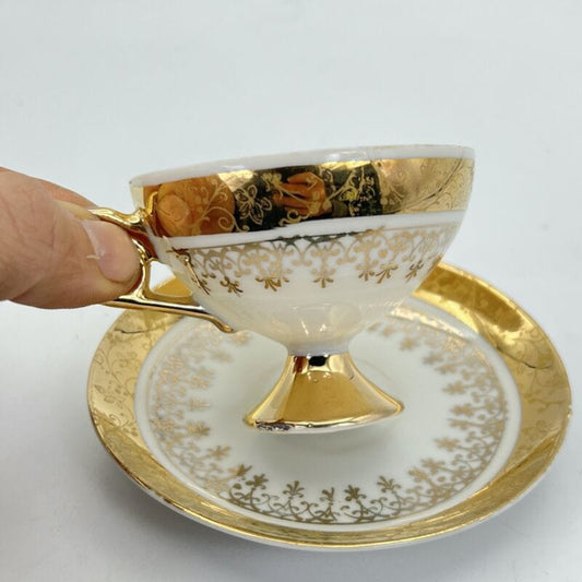 Tazzina da per caffe antico in porcellana Bavaria anni 40 tazza con piattino Oro Categoria  Servizio tazze - Tazze