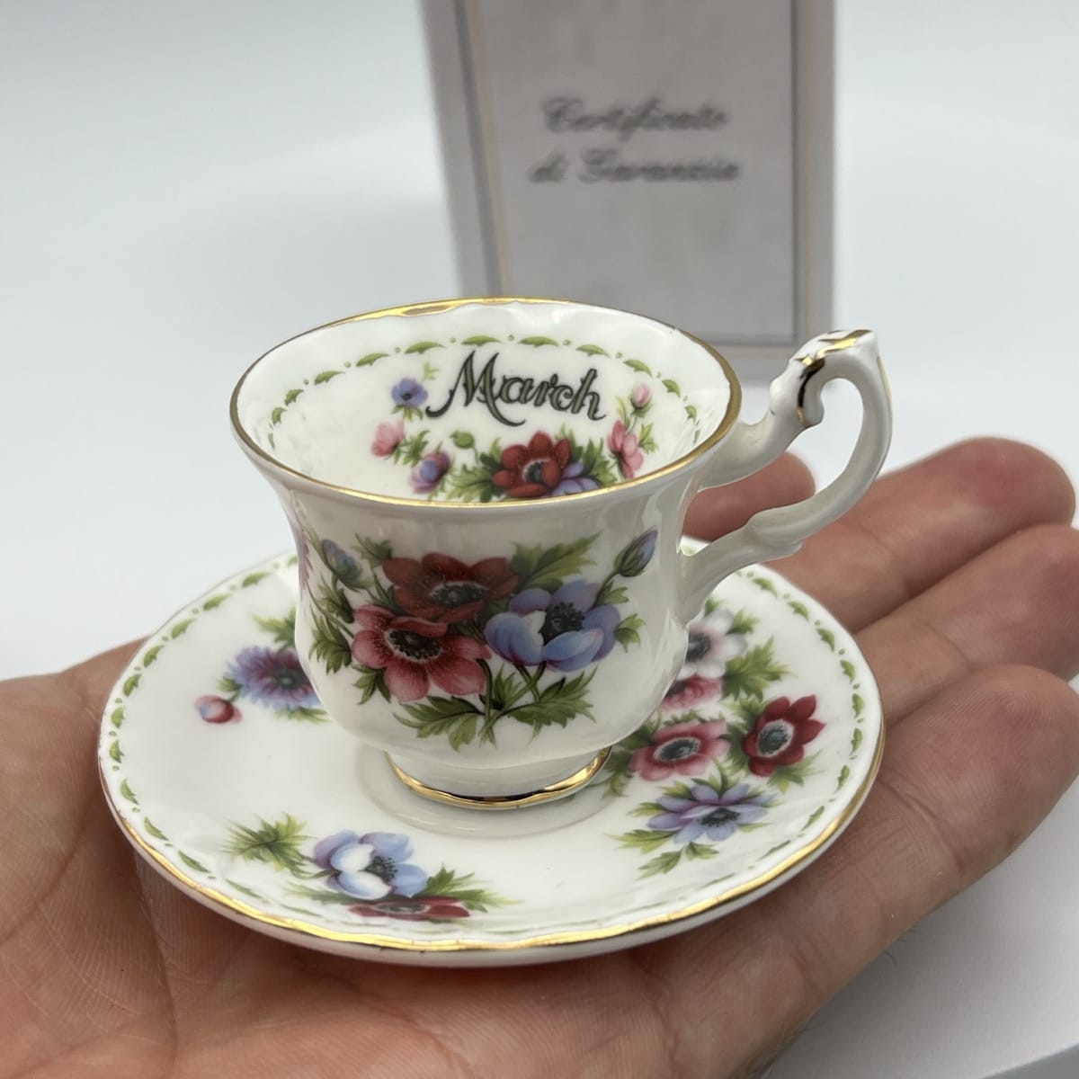 Tazzina da tè The in porcellana Royal Albert con mese Marzo Mignon Miniatura Categoria  Servizio tazze - Tazze