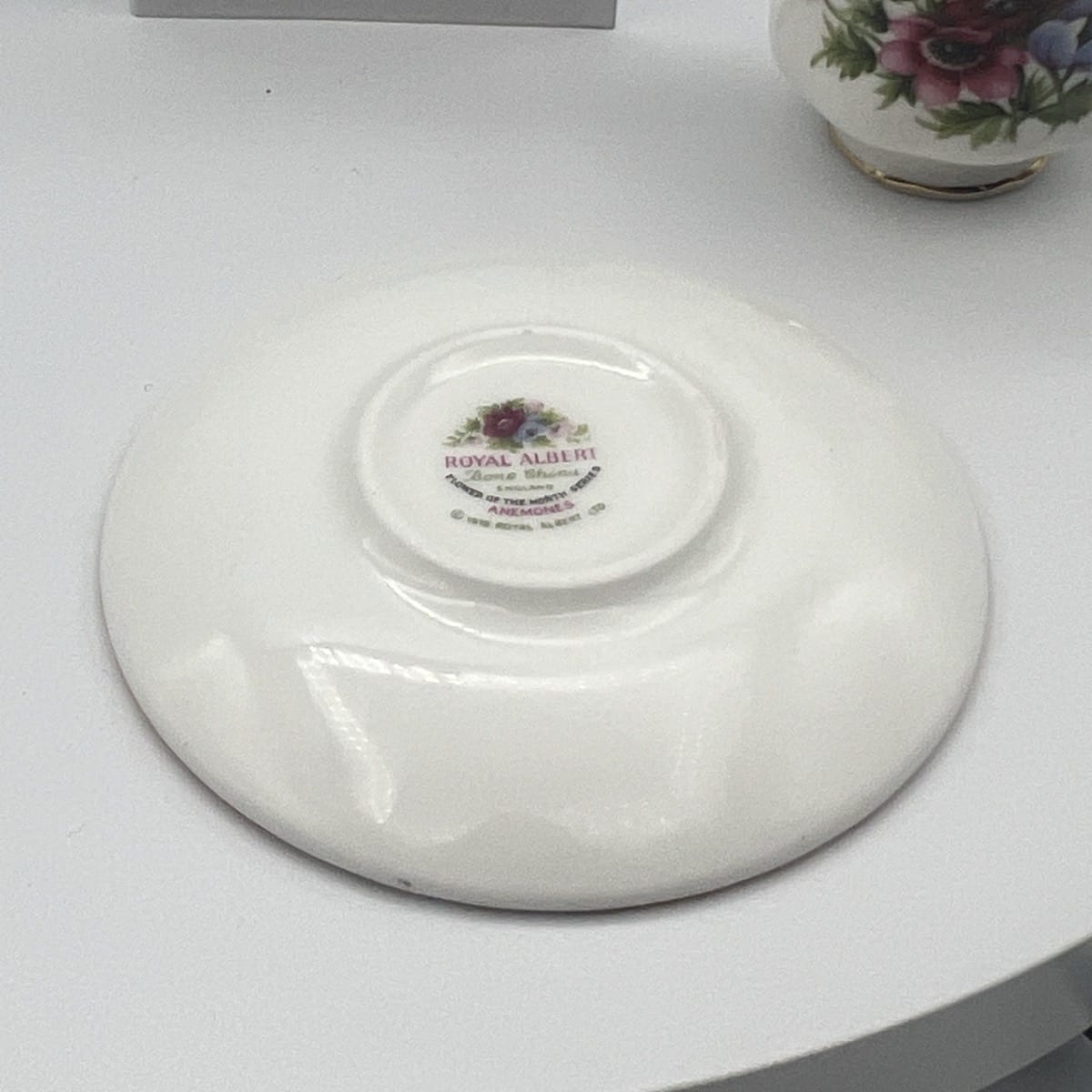 Tazzina da tè The in porcellana Royal Albert con mese Marzo Mignon Miniatura Categoria  Servizio tazze - Tazze