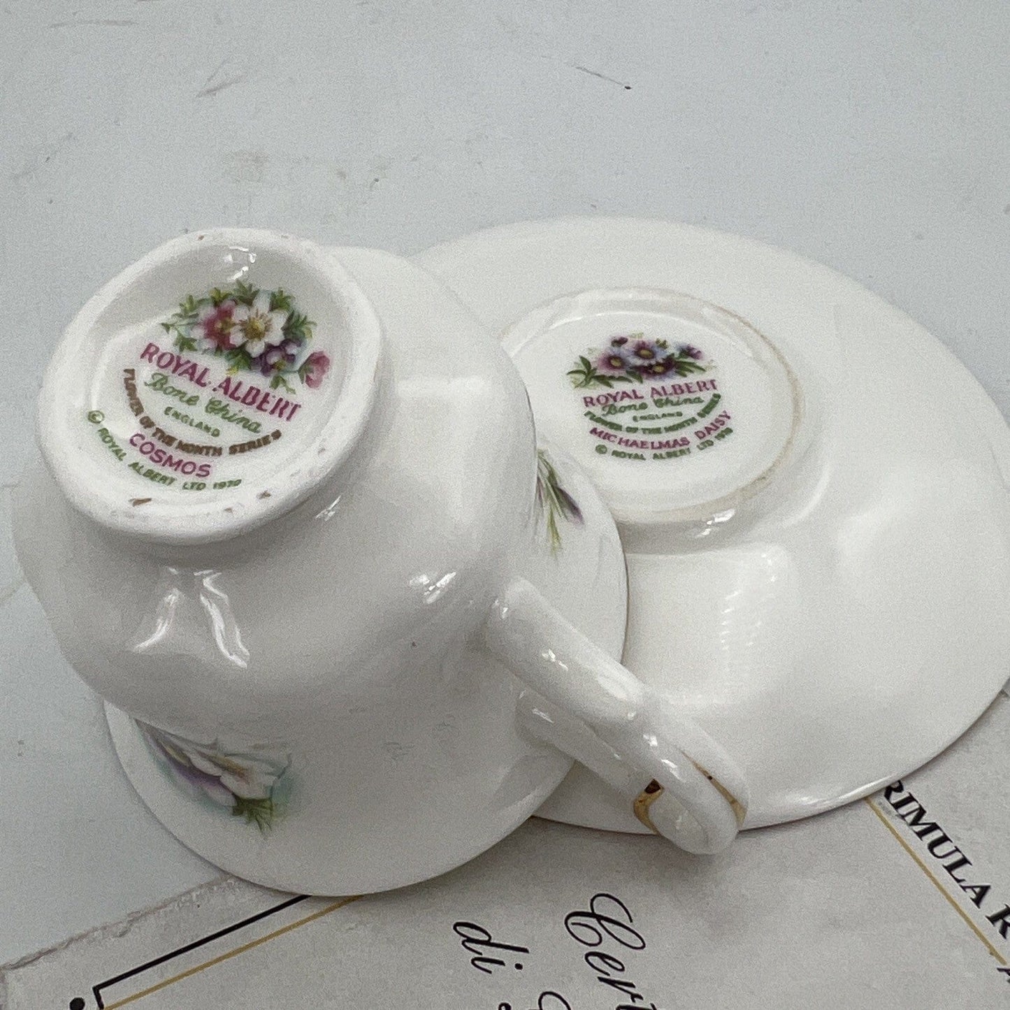 Tazzina da tè The in porcellana Royal Albert con mese Ottobre Mignon Miniatura Categoria  Servizio tazze - Tazze