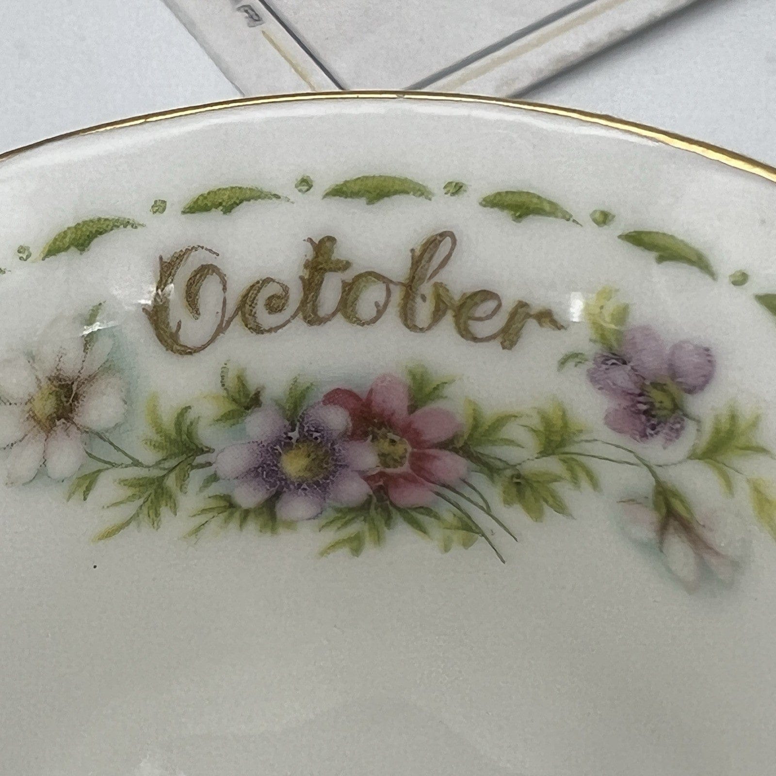 Tazzina da tè The in porcellana Royal Albert con mese Ottobre Mignon Miniatura Categoria  Servizio tazze - Tazze