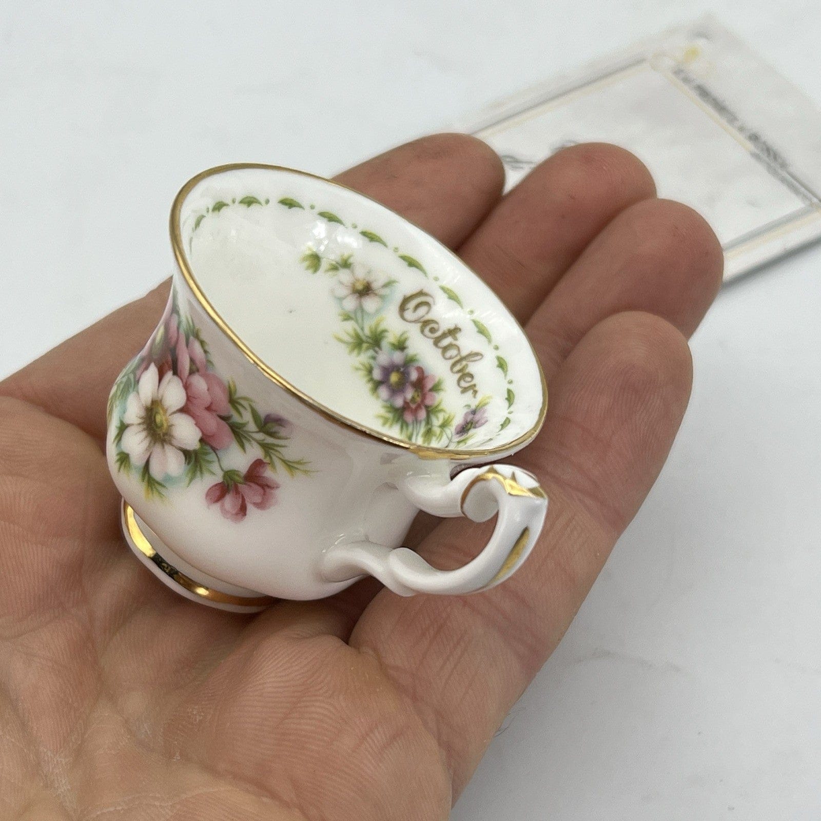 Tazzina da tè The in porcellana Royal Albert con mese Ottobre Mignon Miniatura Categoria  Servizio tazze - Tazze